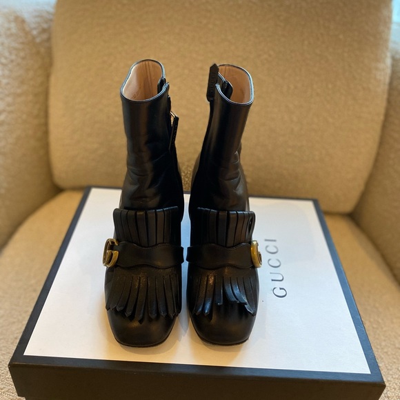 Gucci ankle boots ,condition 9/10 ,barely worn ,comes with box and dust bag - Picture 2 of 7